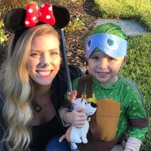 Meet your Posher, Lauren